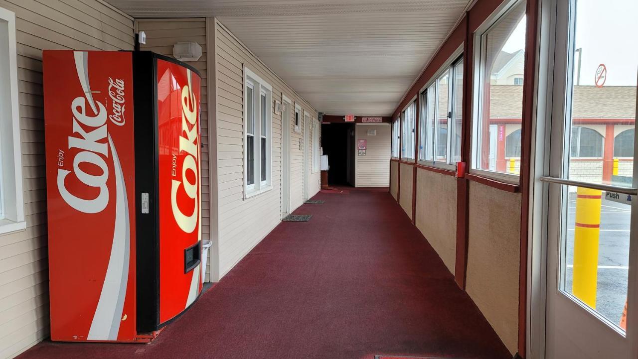 Red Carpet Inn West Springfield Exteriör bild